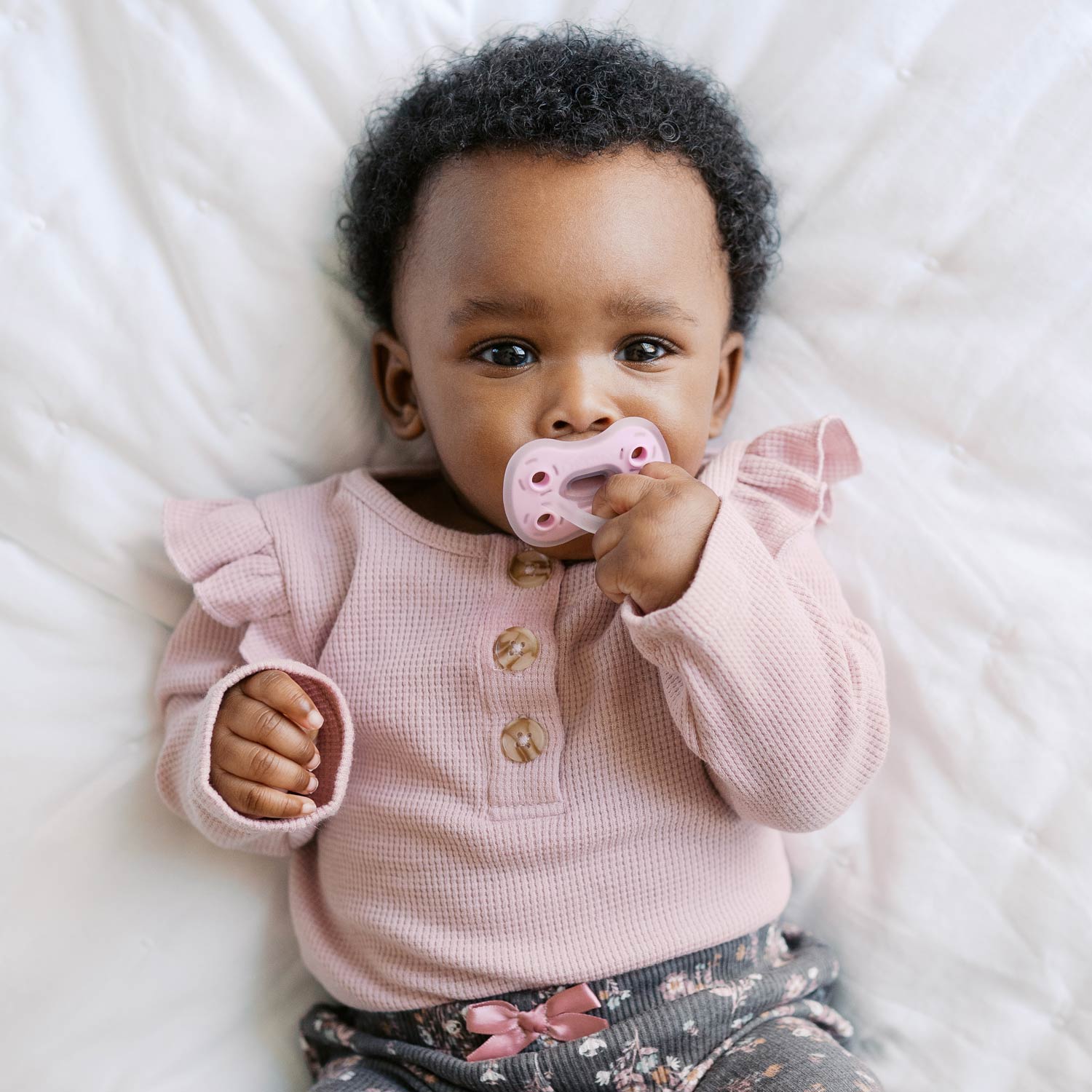 Dr. Brown's® Advantage™ One-Piece Silicone Pacifier. Ages 0-6 months – 3-Pack - Image 3