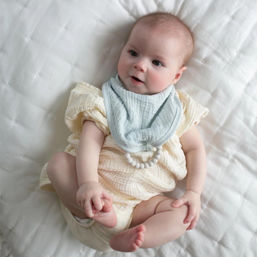 Dr. Brown's® Muslin Bandana Bibs with Flexees™ Beaded Teether Ring - Image 3